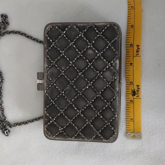 Classy Evening Shoulder Bag - Picture 3 of 12